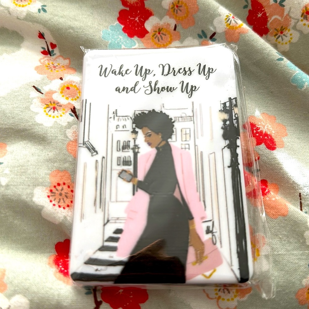 SHOW UP COMPACT MIRROR